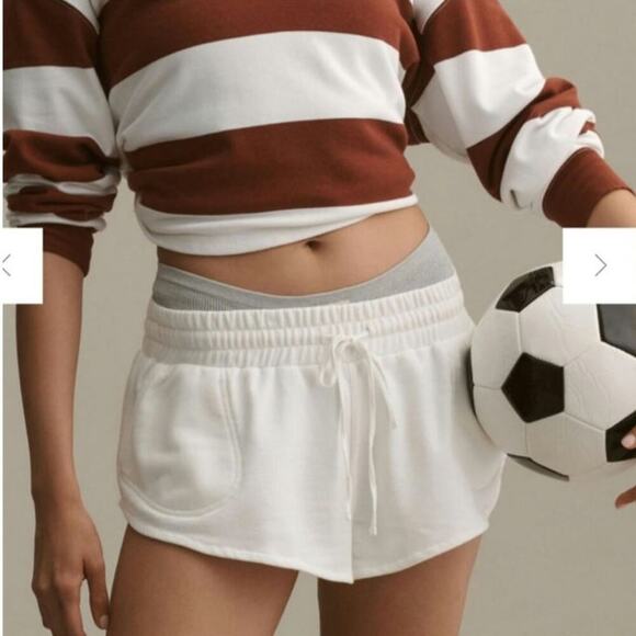 L Daily Practice Knit White Cream Shorts Size large workout exercise Active - Picture 1 of 6